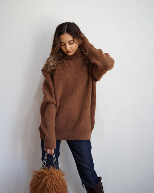 Turtleneck design knit tops