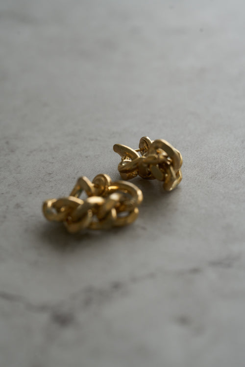 gold chain pierce