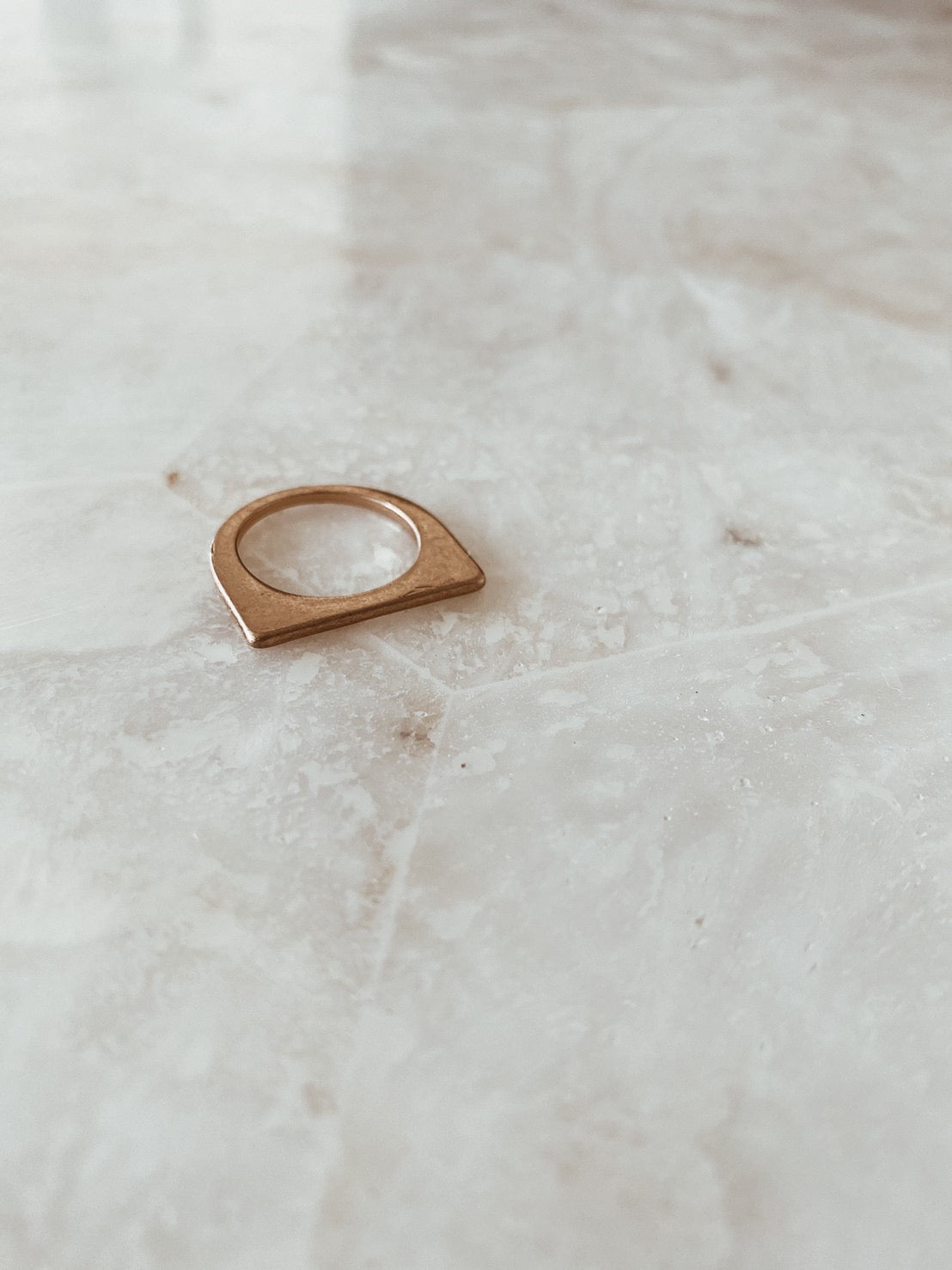 Half moon plate ring.