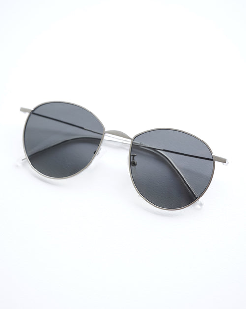Color lens sunglasses