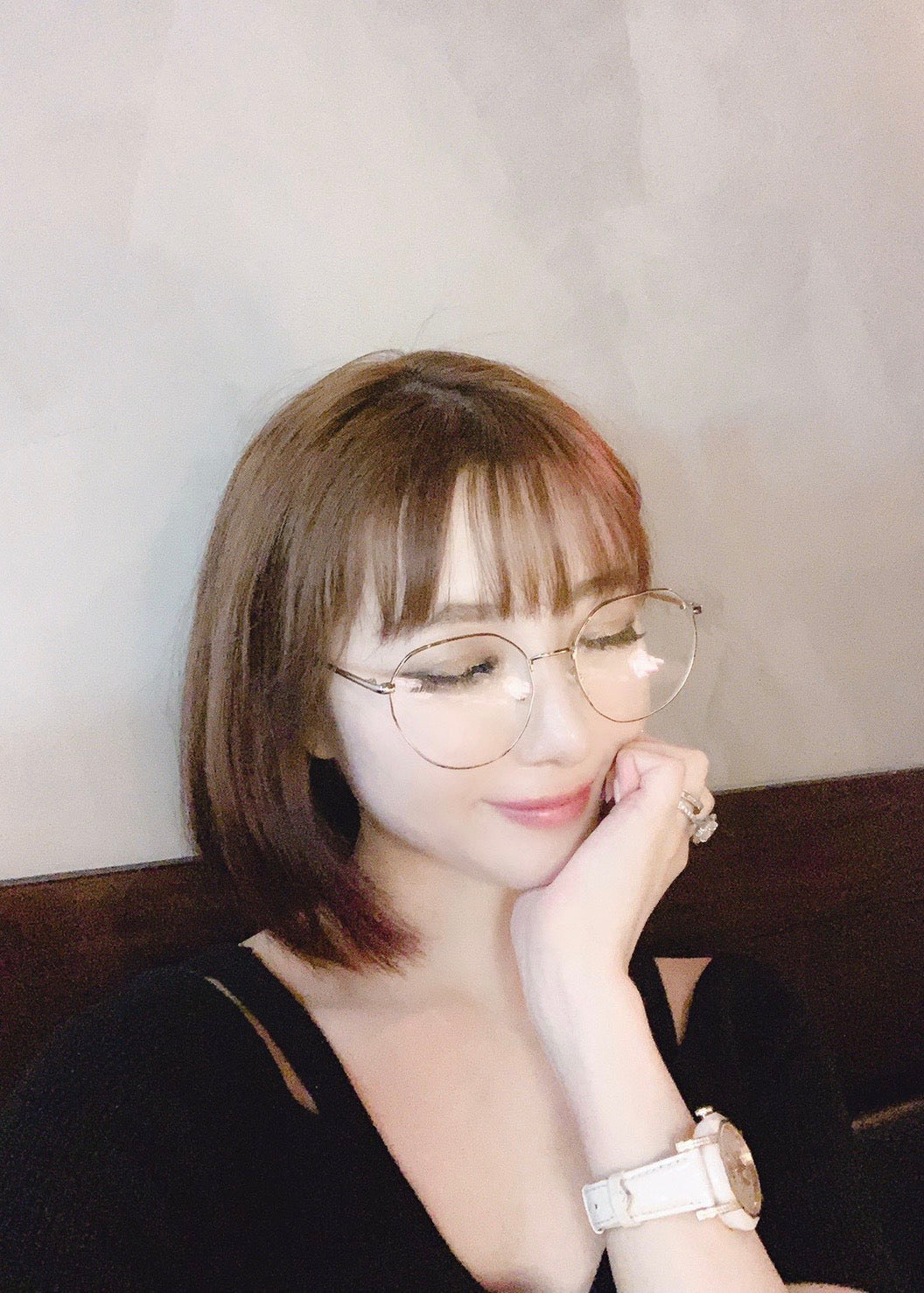 Thin frame silver glasses