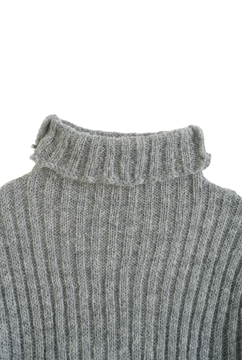 Short  knit tops
