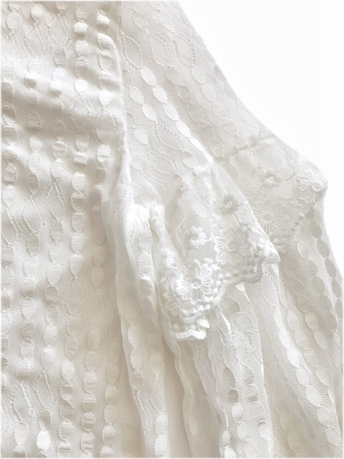 Classical lace blouse [WHITE/BLACK]
