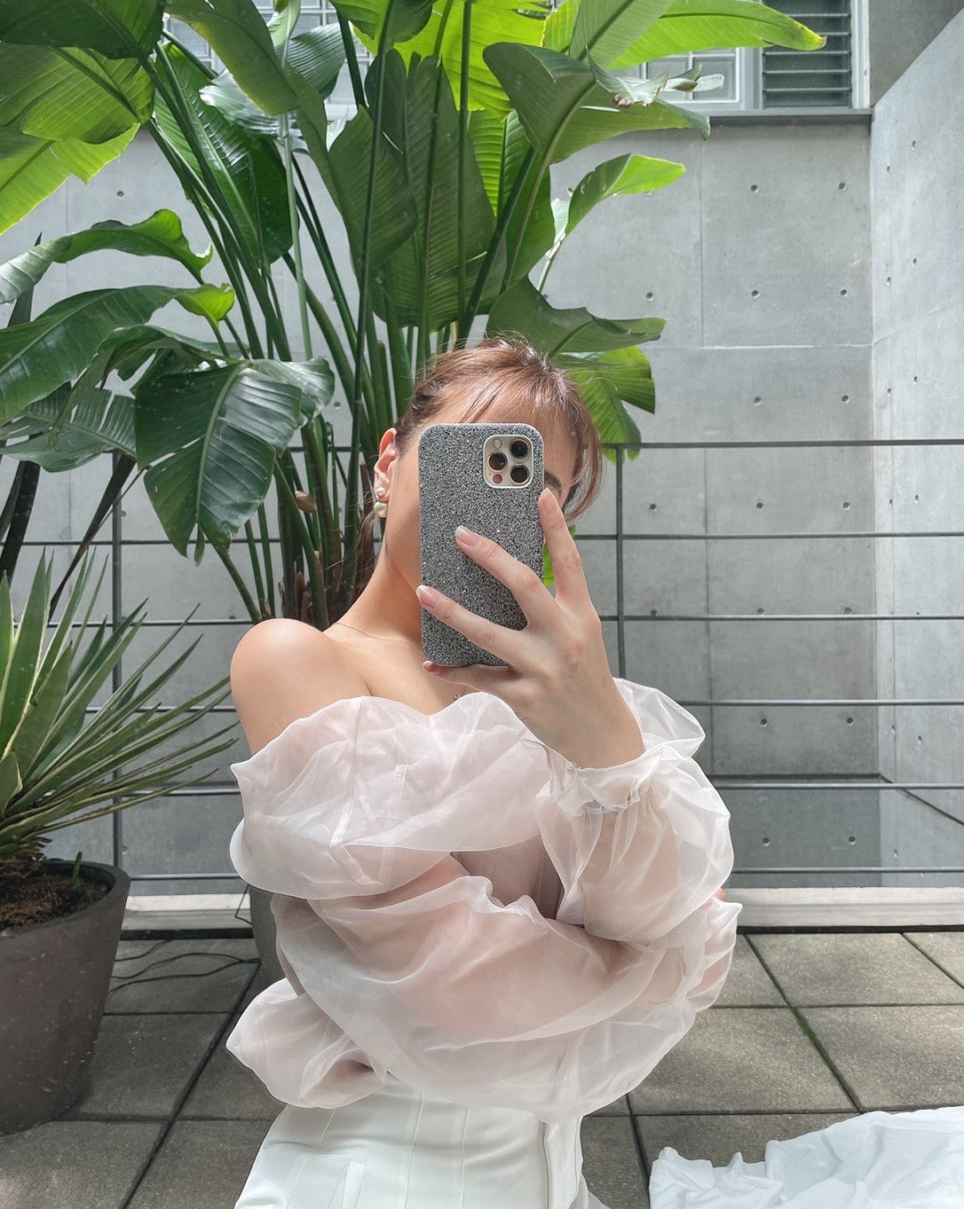 Offshoulder sheer tops